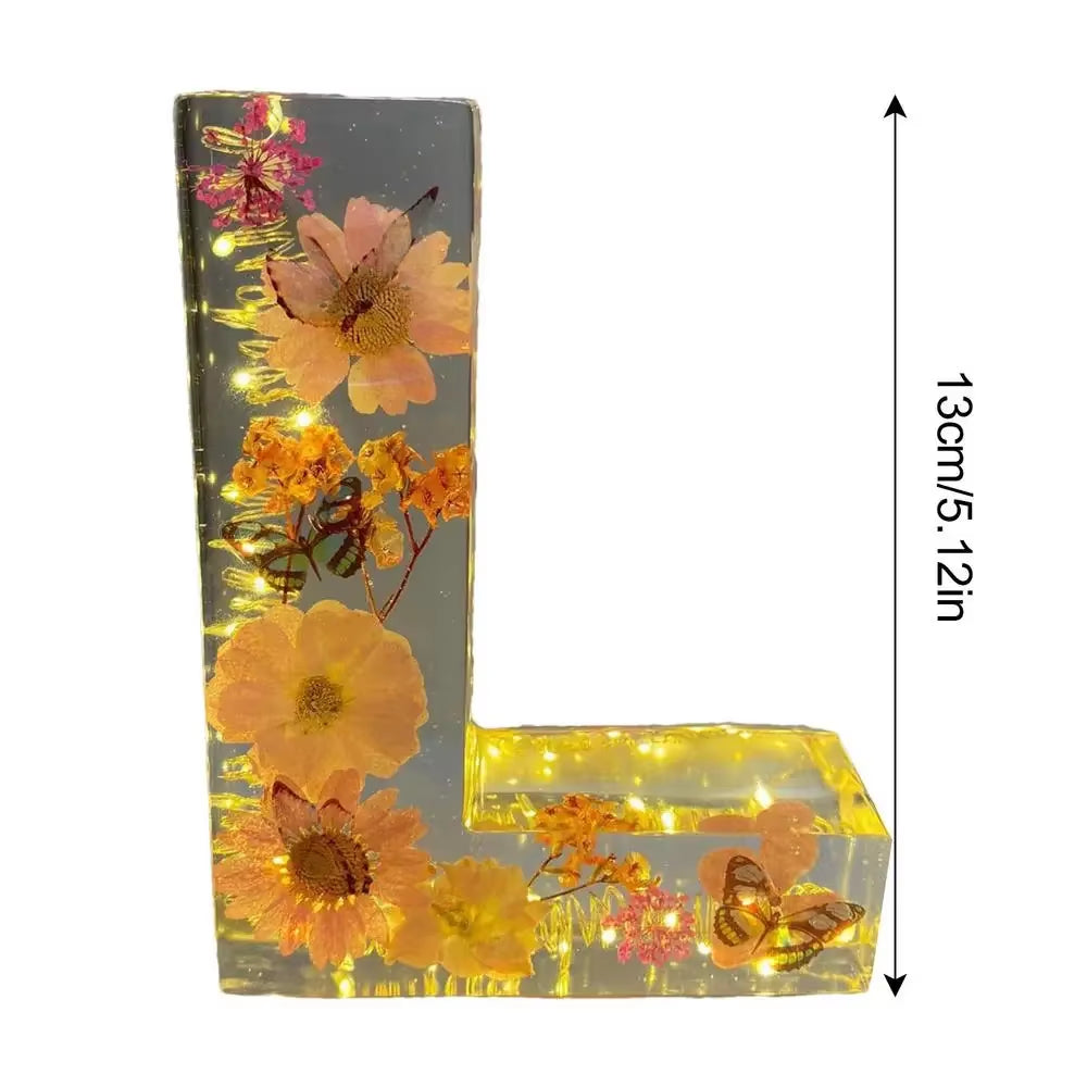 Floral Letter Night Light Alphabet Letter LED Lights Luminous Number Lamp Decorative Resin Lamp with Initial Letter & Dry Flower