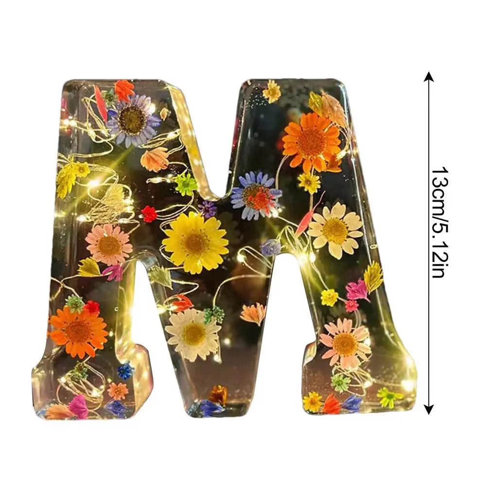 Floral Letter Night Light Alphabet Letter LED Lights Luminous Number Lamp Decorative Resin Lamp with Initial Letter & Dry Flower